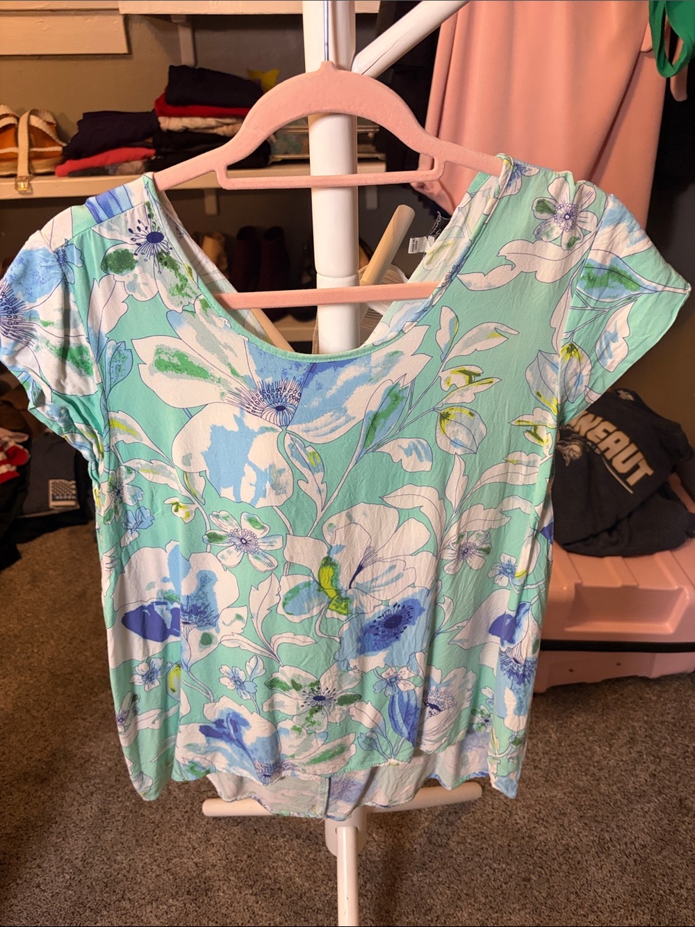 Floral Scoop Neck Short-Sleeve Top in Mint